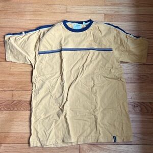 Y2K Men's Yellow and Blue surfer brand T-Shirt